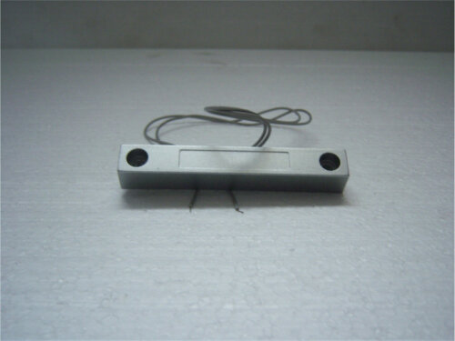 100_2986 - Magnetický drátový kontakt pro dveře